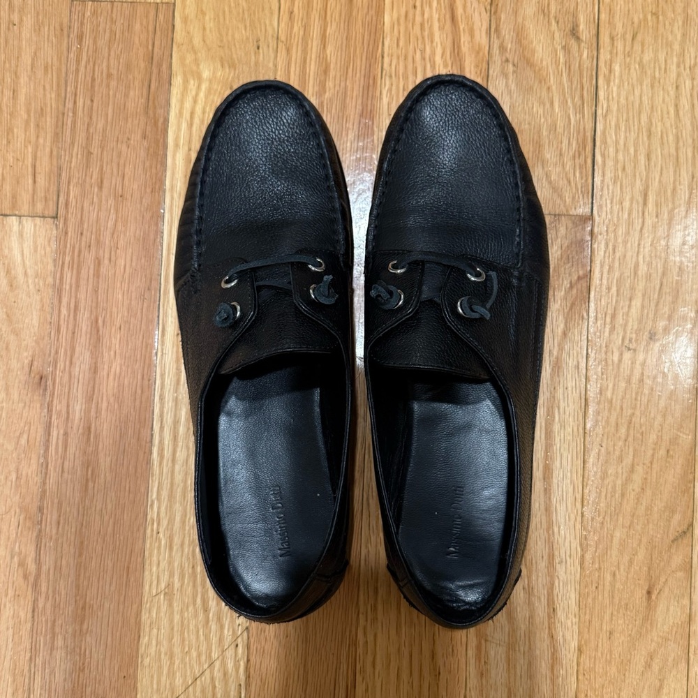 BLACK BOAT SHOES - size 9